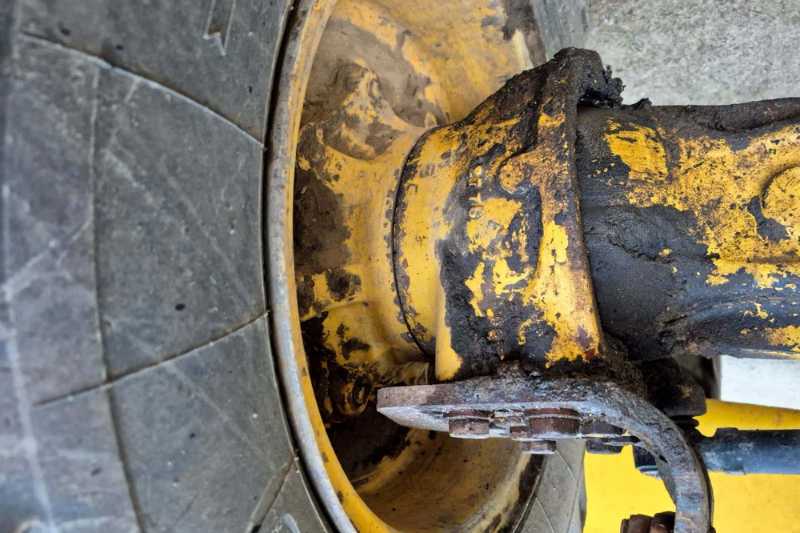 OmecoHub - Immagine KOMATSU WB93R-5